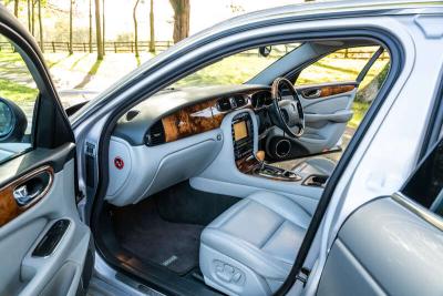 2003 Jaguar XJ8 SE X350