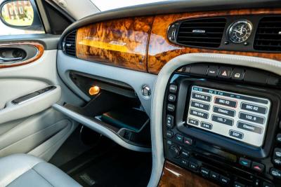 2003 Jaguar XJ8 SE X350