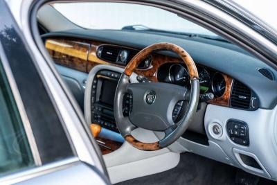 2003 Jaguar XJ8 SE X350