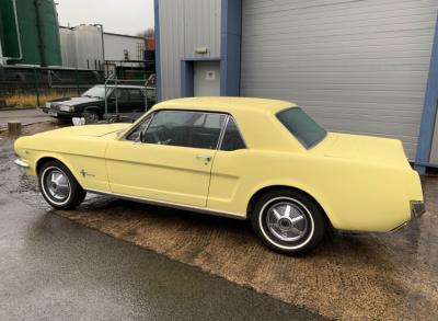 1965 Ford Mustang 289 V8 manual