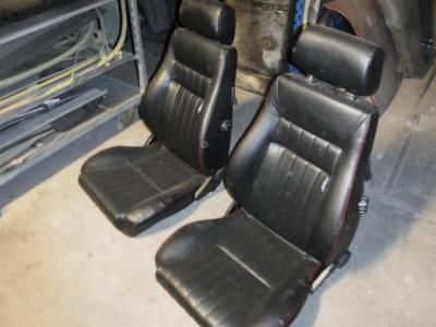 1900 Datsun parts 240Z seats