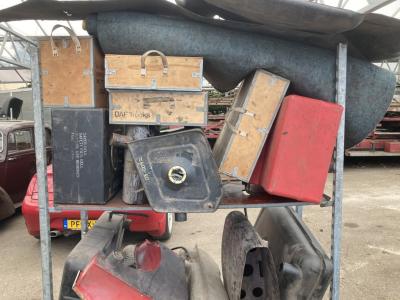 1900 several parts Fuel tanks