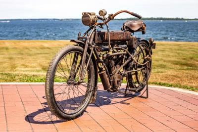 1909 Curtiss V-Twin &quot;Roadster&quot;