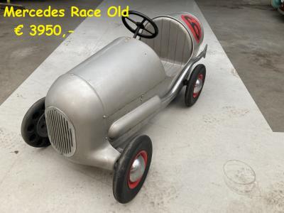 1900 Mercedes - Benz pedal car