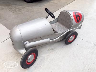 1900 Mercedes - Benz pedal car