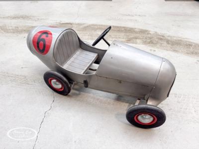 1900 Mercedes - Benz pedal car
