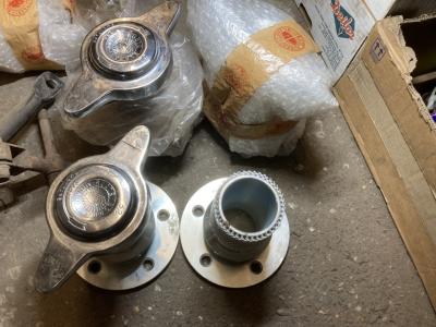 1950 Borrani Spinners / hubs