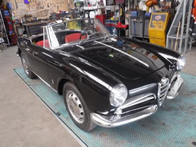 1960 Alfa Romeo 1300 Spider 750 black