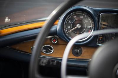 1970 Mercedes - Benz 280SE 3.5 V8