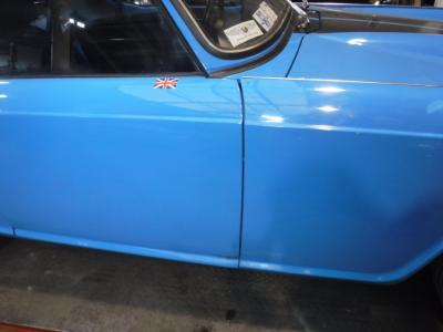 1962 Triumph TR4 blue Surrey top