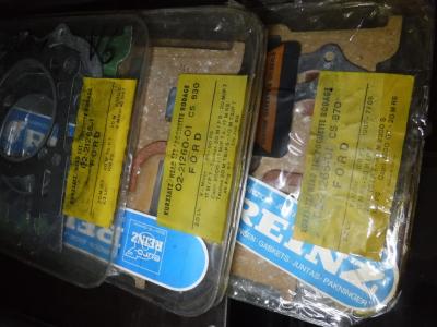 1900 Gasketsets-Pakkingsets several car engine gaskets