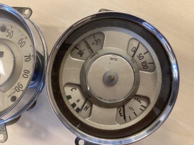 1900 several parts Gauges - klokken