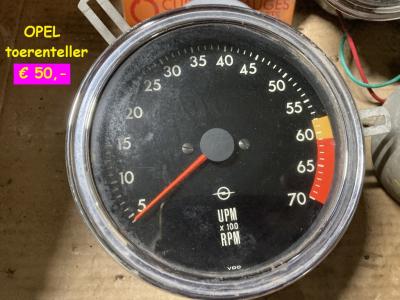 1900 several parts Gauges - klokken