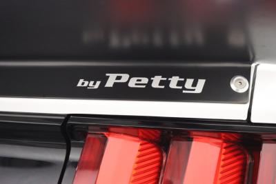 2015 Ford Mustang Petty&#039;s Garage Stage 1