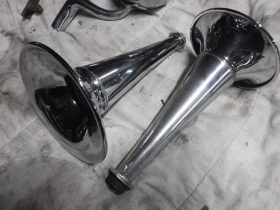 1960 Collectables Airhornes