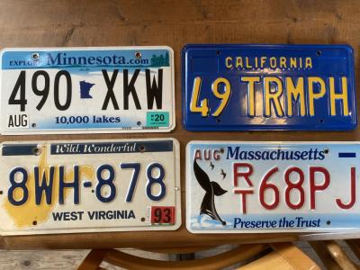 1990 Collectables Number plates-holders