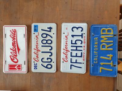 1990 Collectables Number plates-holders