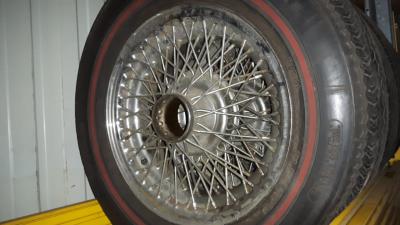 1900 Spaakwielen/ wire wheels 15 inch E-type.MK2