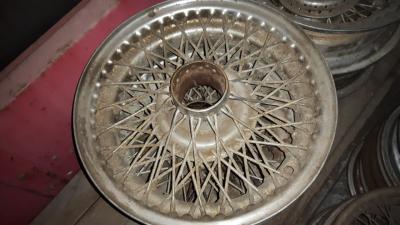 1900 Spaakwielen/ wire wheels 15 inch E-type.MK2