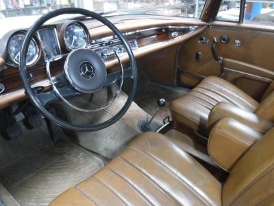 1967 Mercedes - Benz 300SE Coupe no. 9662