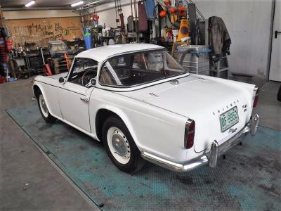 1967 Triumph TR4A surrey