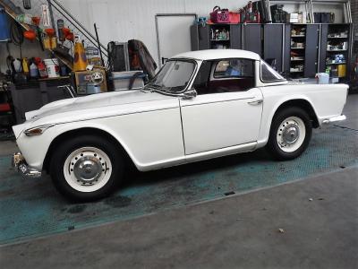 1967 Triumph TR4A surrey