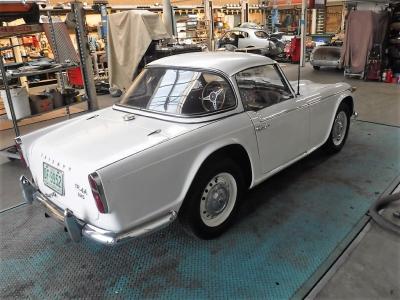 1967 Triumph TR4A surrey