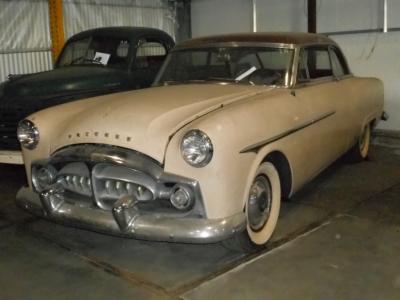 1951 Packard Mayfair creme