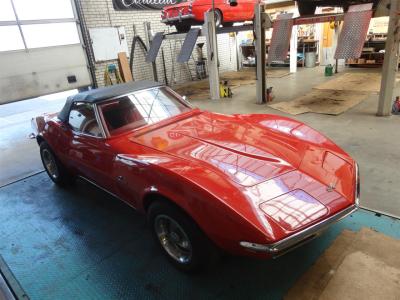 1969 Chevrolet Corvette &#039;&#039;69 Roadster Red