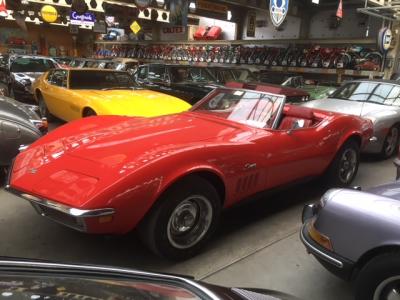 1969 Chevrolet Corvette &#039;&#039;69 Roadster Red