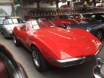 1969 Chevrolet Corvette &#039;&#039;69 Roadster Red