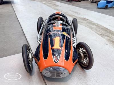 1950 Ferrari pedal car 1
