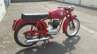 1957 MV Agusta 125 CC red