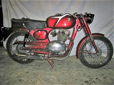 1964 Capriolo 125 CC motor