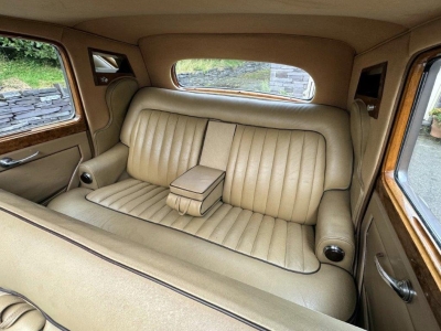 1953 Bentley R Type Manual Sport Saloon (with a difference!)  B339TO