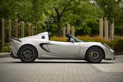 2003 Lotus Elise