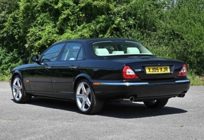 2005 Jaguar XJR V8 S/C Auto