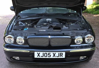 2005 Jaguar XJR V8 S/C Auto