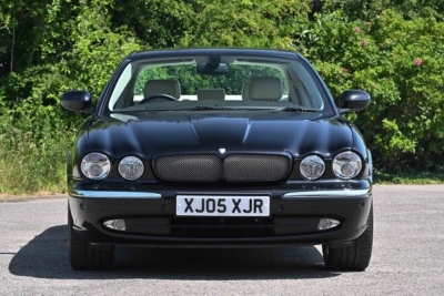 2005 Jaguar XJR V8 S/C Auto