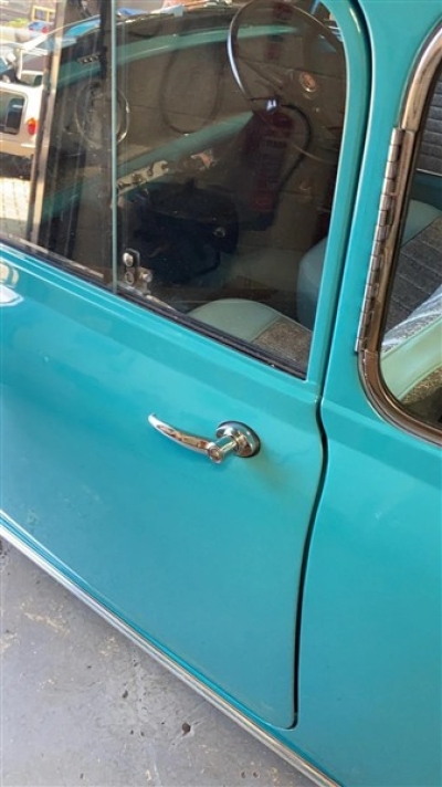 1961 Morris Mini Deluxe