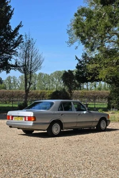 1988 Mercedes-Benz 300SE