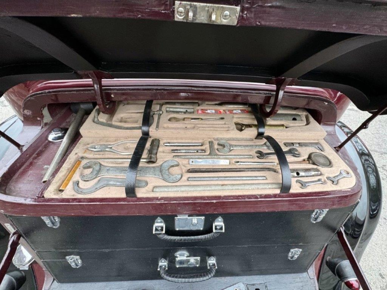 1933  Rolls-Royce 20/25 Rippon Sports Saloon GWX10