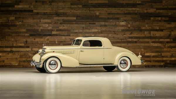 1934_Cadillac.jpg