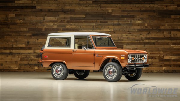 1975_Ford_Bronco.jpg