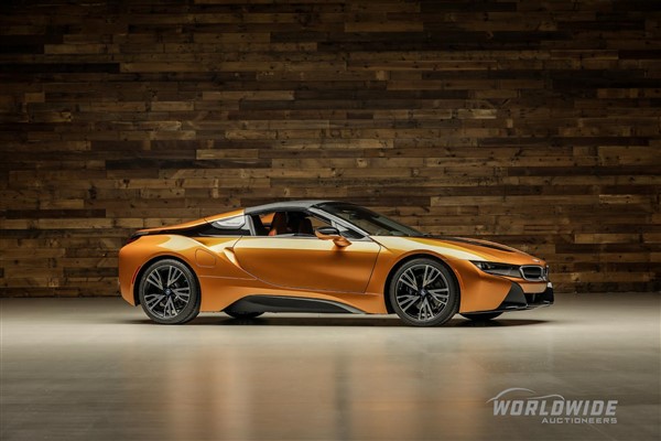 2019_BMW_i8_Roadster.jpg